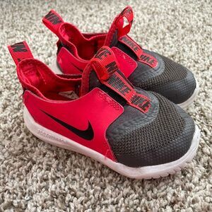 Size 8 / Toddler Boy Nike Flex Runner Sneakers